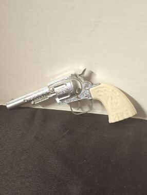 Vintage Daisy Western Cap Gun Revolver Toy Diecast